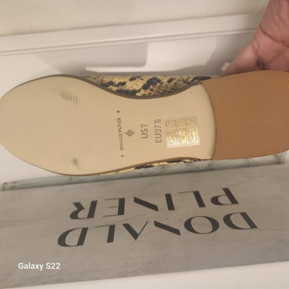 Donald J. Pliner Snakeskin "Metallic Mini Viper Lemon". NIB. Size EU 37.5/US 7 - Picture 6 of 10